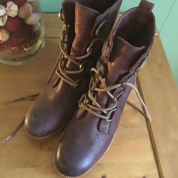 Sorrel Burgundy Lace up Ankle Boots- NWOB - Picture 16 of 16